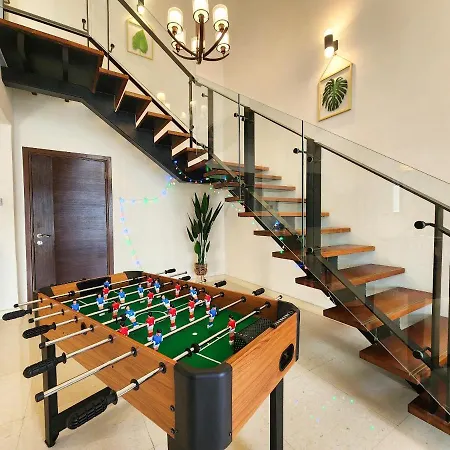 Loft Suite Seaview Near Johor Bahru Custom 7 Pax Exterior photo
